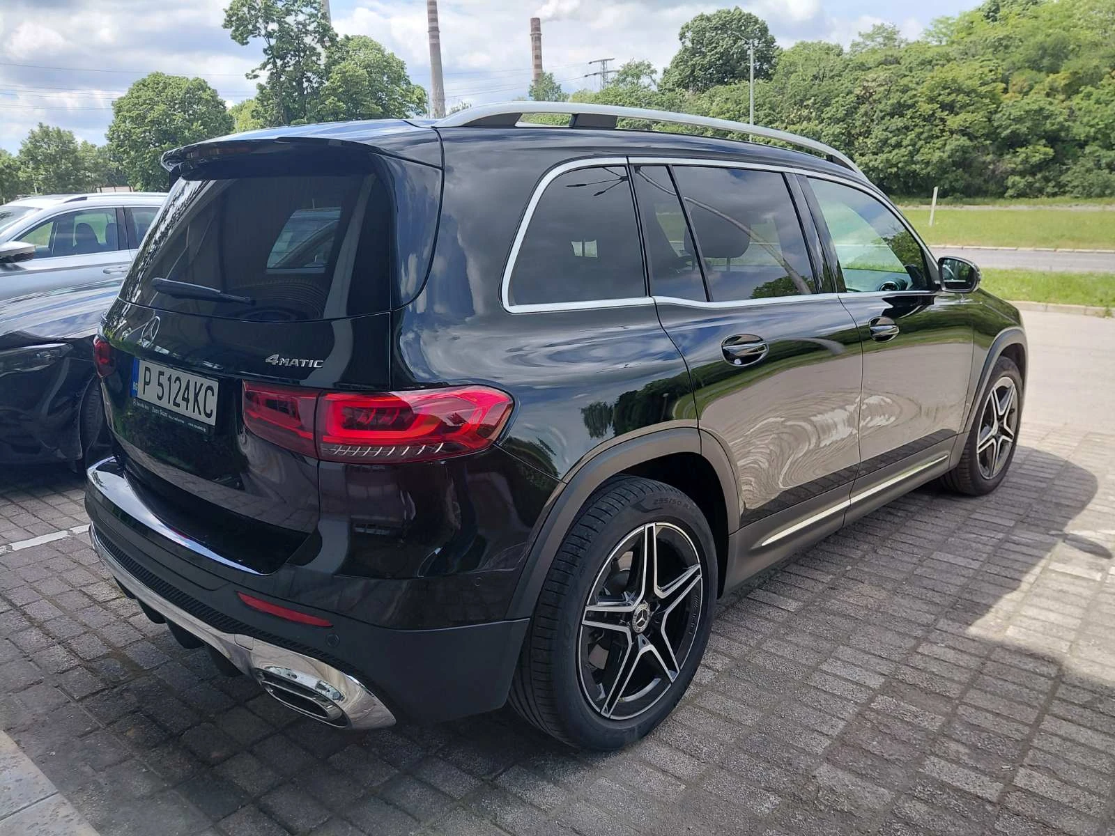 Mercedes-Benz GLB 220d 4MATIC 6+ 1 места, снимка 4 - Автомобили и джипове - 54588016