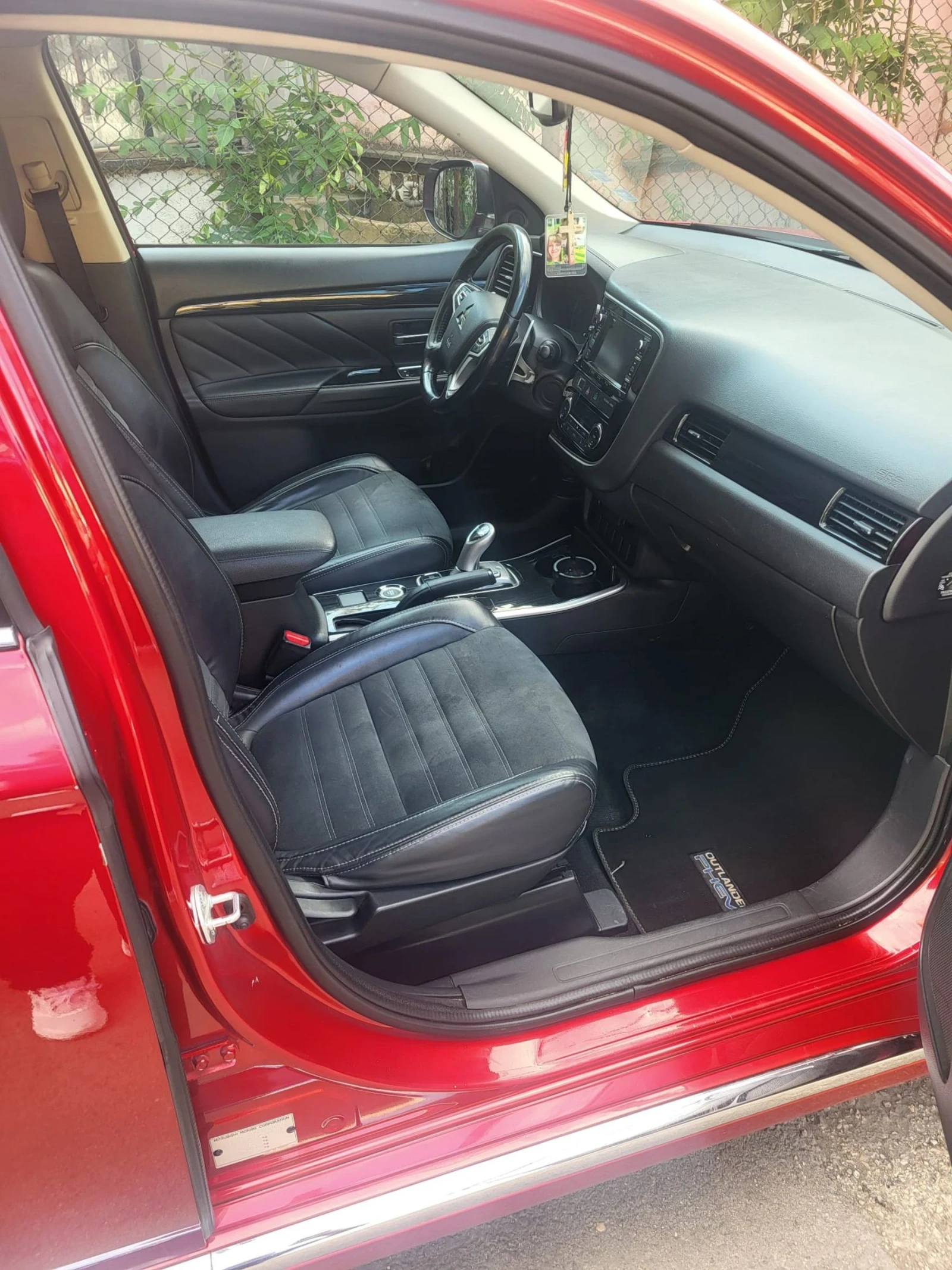 Mitsubishi Outlander, снимка 7 - Автомобили и джипове - 54626978