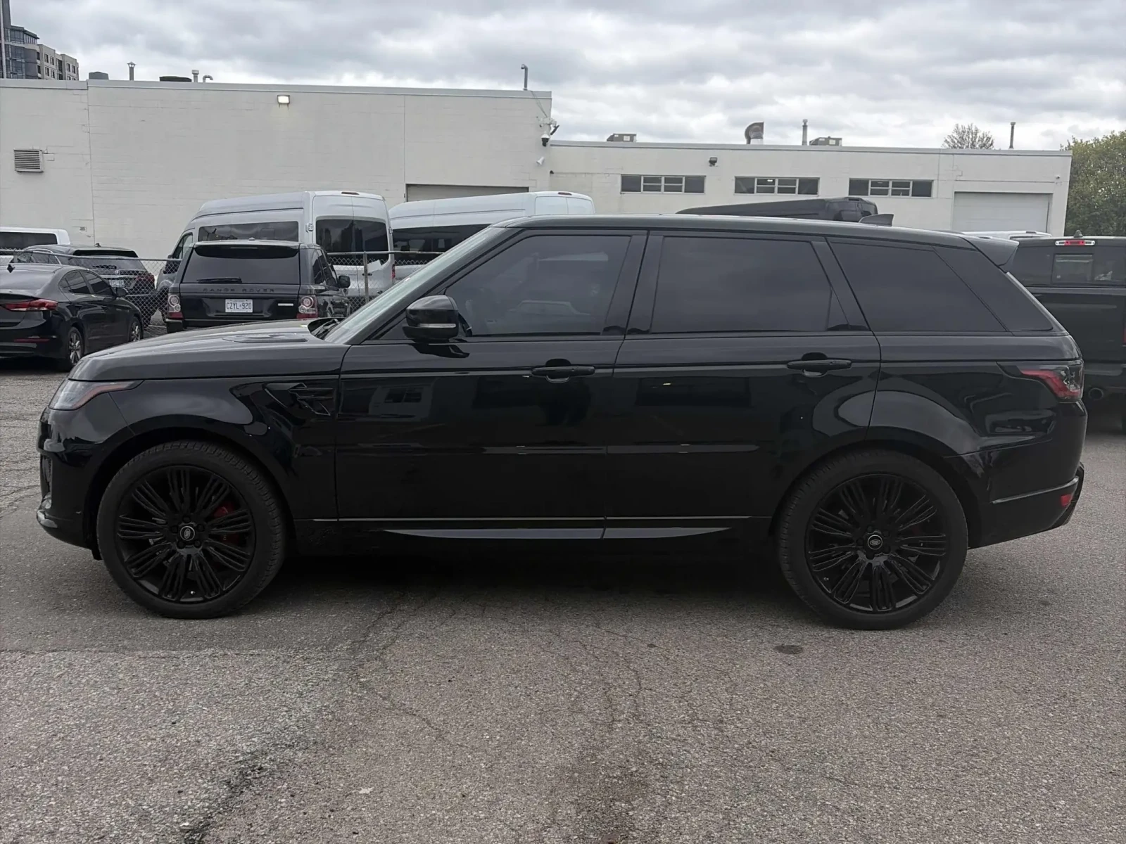 Land Rover Range Rover Sport V8 Supercharged HSE Dynamic* ПЪЛНА СЕРВИЗНА ИСТОРИ, снимка 4 - Автомобили и джипове - 54946162