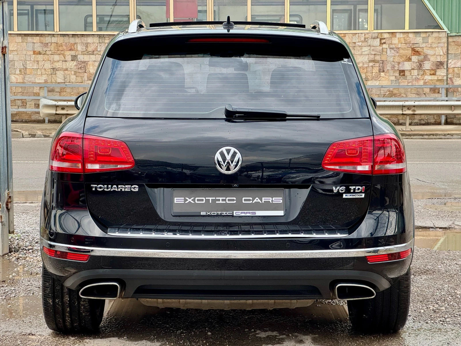 VW Touareg 3.0TDI 4motin ! Exclusive ! FaceLift !, снимка 5 - Автомобили и джипове - 55484943