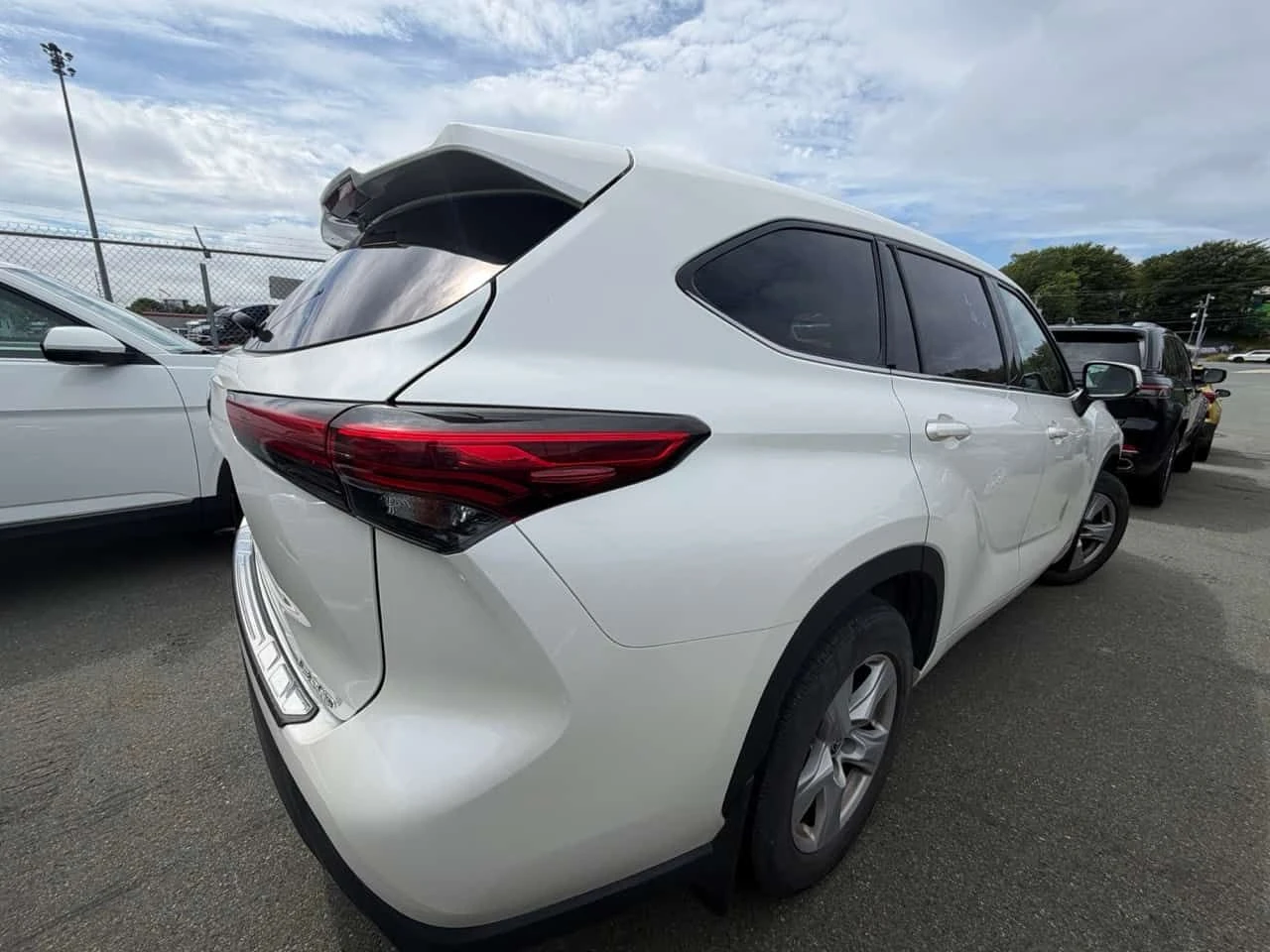Toyota Highlander * LE * CARFAX * ОПЦИЯ ЗА ФИНАНСИРАНЕ * , снимка 10 - Автомобили и джипове - 55580650