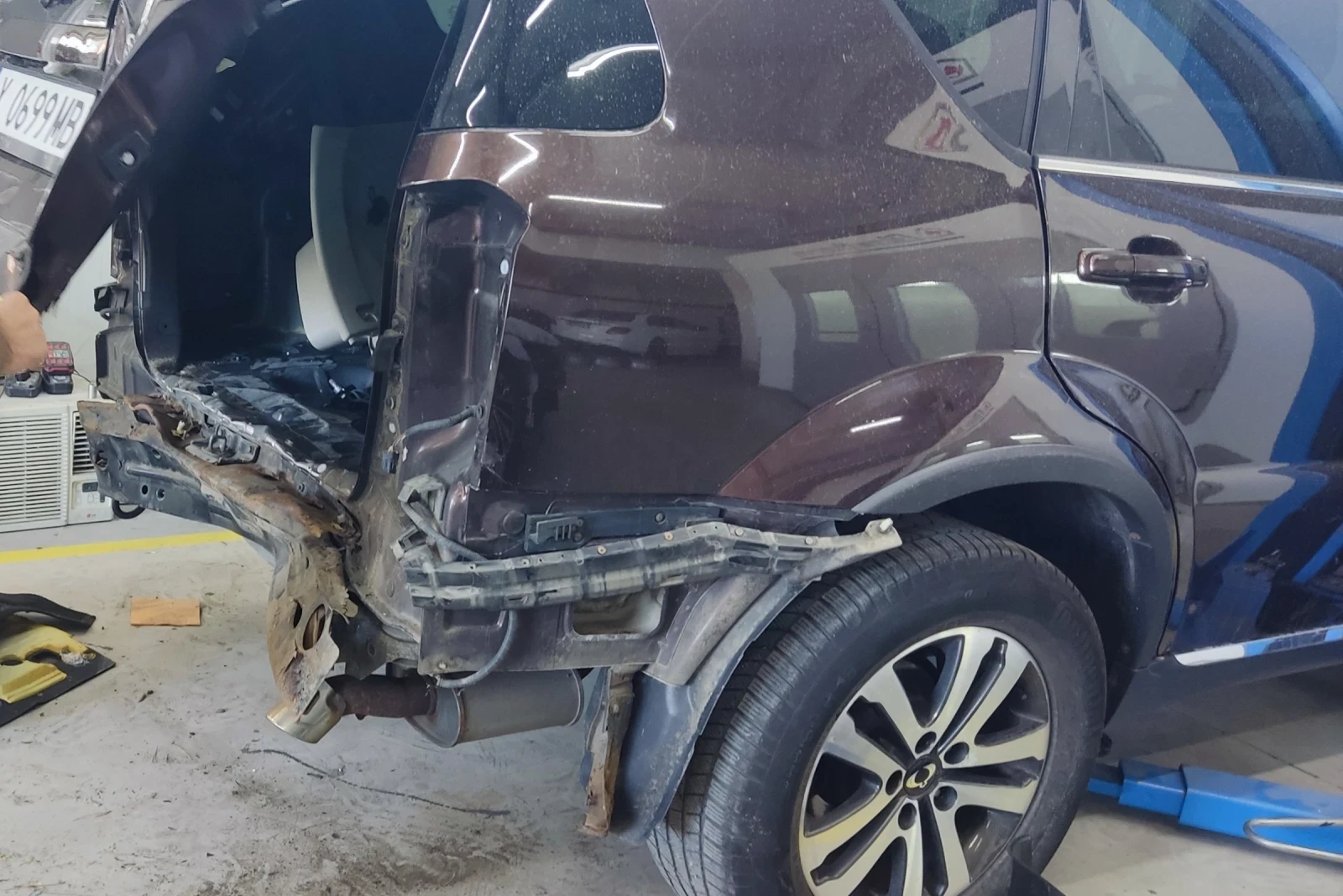 SsangYong Rexton RX200e-XDI, снимка 11 - Автомобили и джипове - 56629970