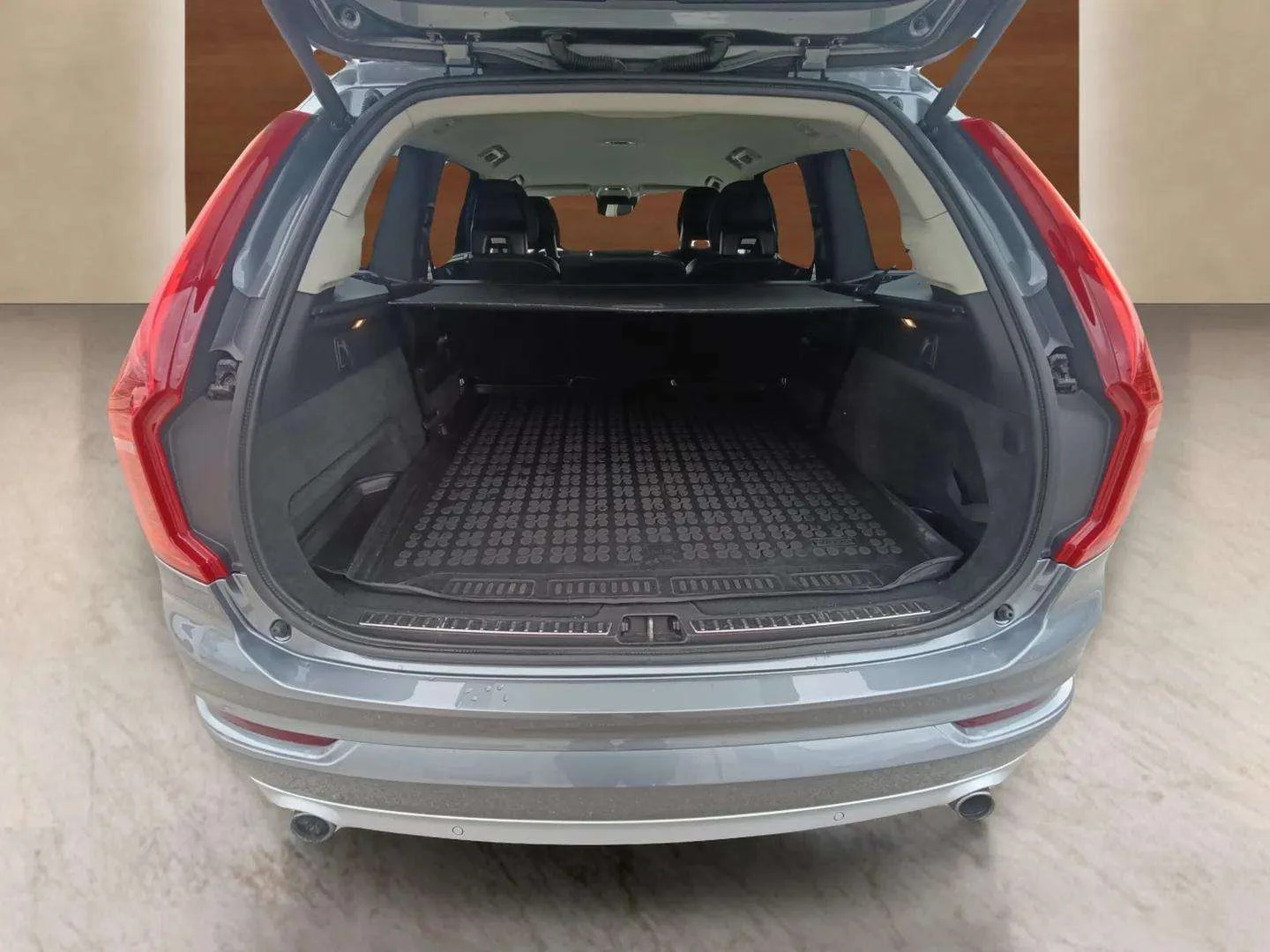 Volvo Xc90 2.0 D5, снимка 12 - Автомобили и джипове - 56301154
