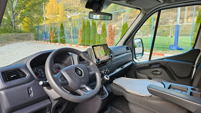 Renault Master 2.3 НАВИГ/КЛИМА/СПЕЦИАЛЕН /ЧИСТО НОВ МОТОР, снимка 9 - Бусове и автобуси - 51790366