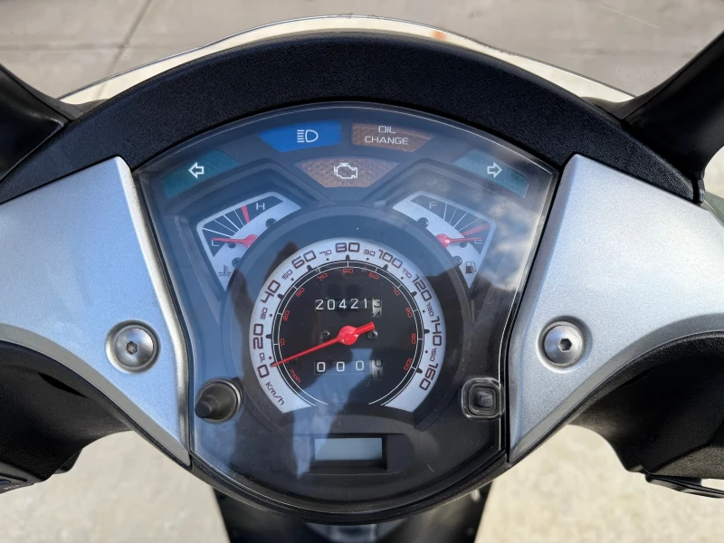 Honda Sh 125i 2010, снимка 10 - Мотоциклети и мототехника - 52378561