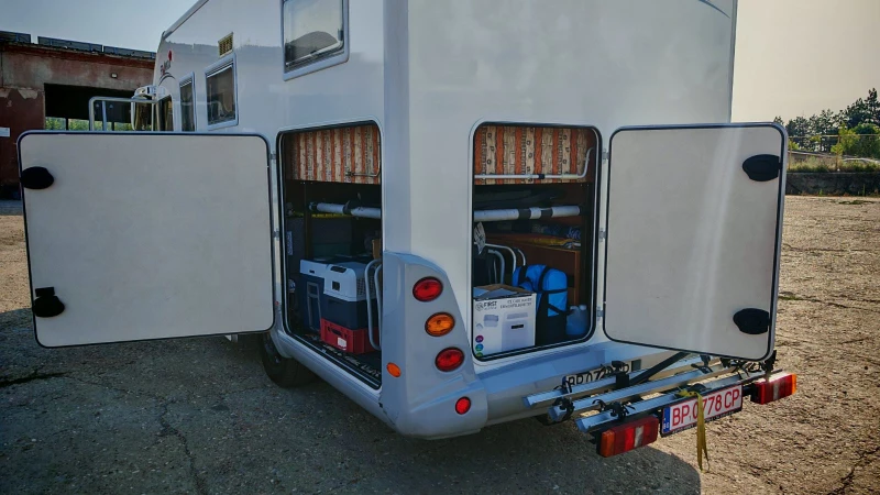 Кемпер Frankia Два климатика, зимен, снимка 13 - Каравани и кемпери - 51837646