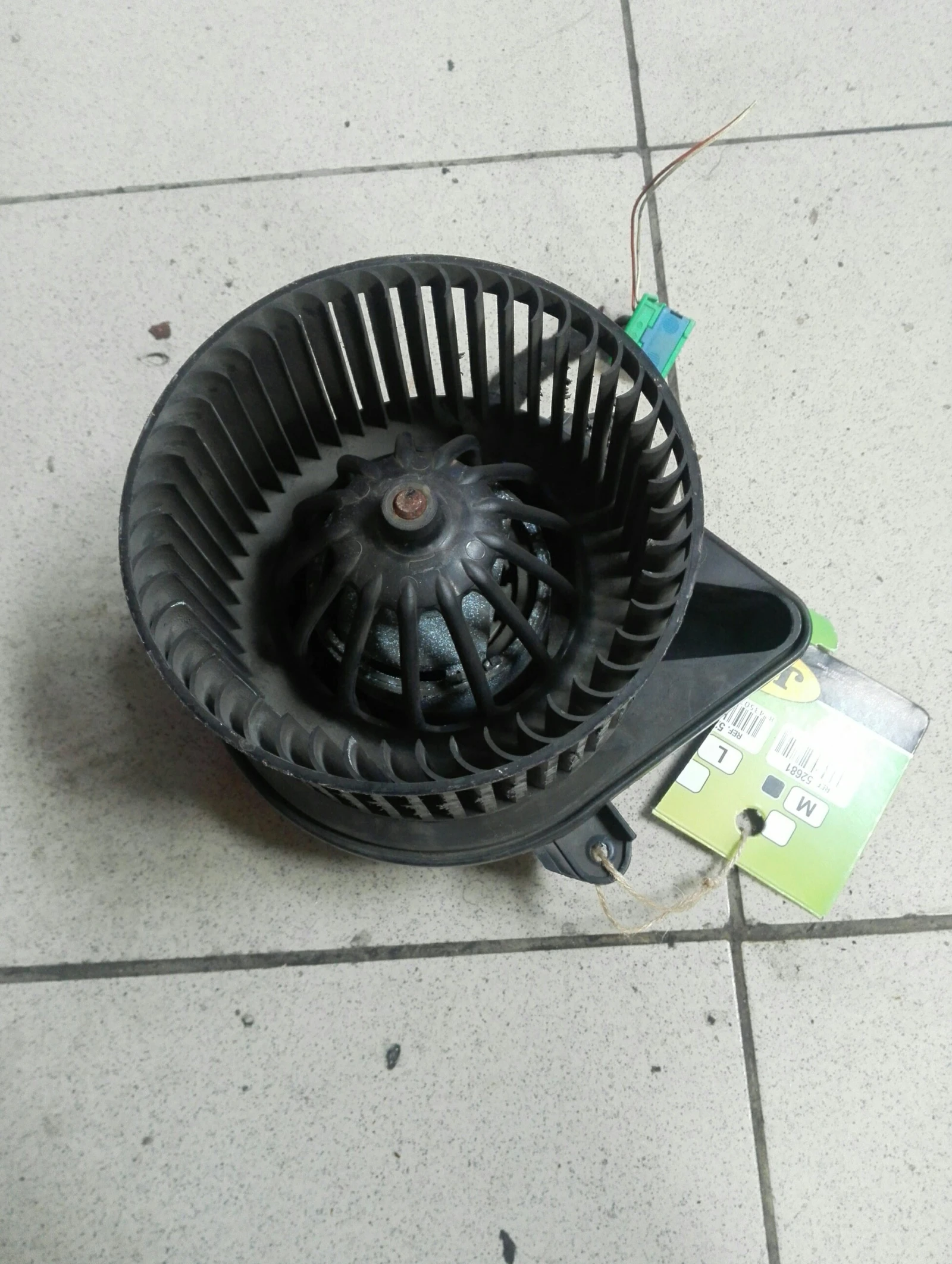    607 2.2 (9) | Mobile.bg   1