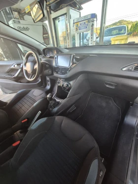 Peugeot 208, снимка 9