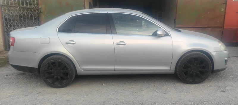 VW Jetta 1.9TDI, снимка 4 - Автомобили и джипове - 47348784