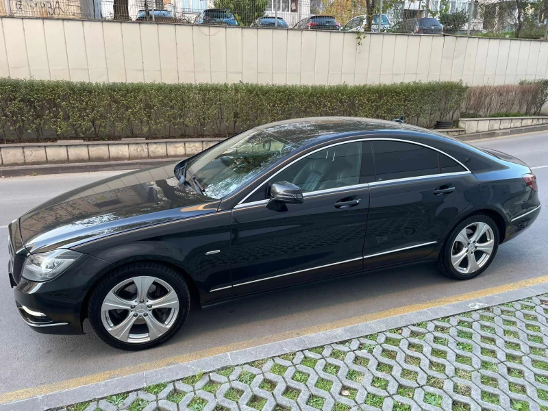 Mercedes-Benz CLS 350 4 Matic* Distr.* LED, снимка 5 - Автомобили и джипове - 48277233