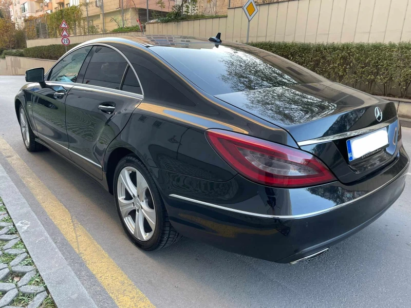 Mercedes-Benz CLS 350 4 Matic* Distr.* LED, снимка 7 - Автомобили и джипове - 48277233