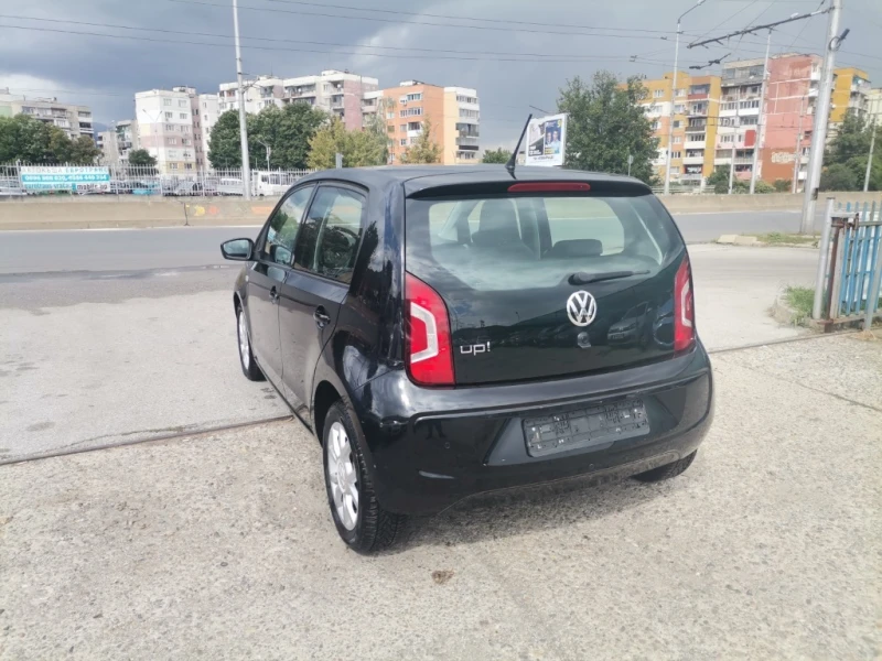 VW Up, снимка 4 - Автомобили и джипове - 49476539