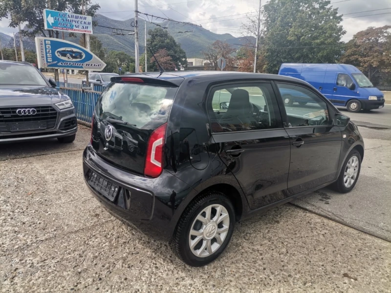 VW Up, снимка 6 - Автомобили и джипове - 49476539