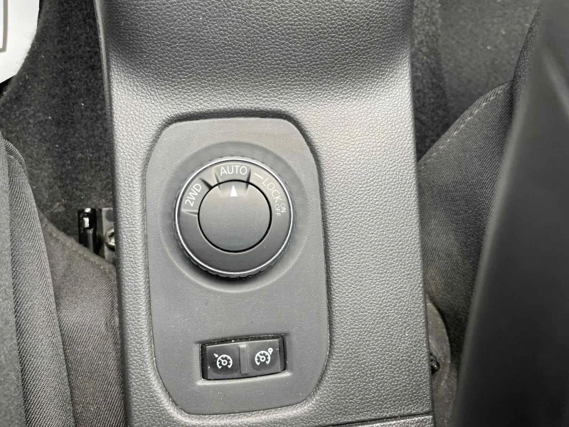 Dacia Duster 1.3 TCe 130hp 4x4 N1, снимка 8 - Автомобили и джипове - 51455436