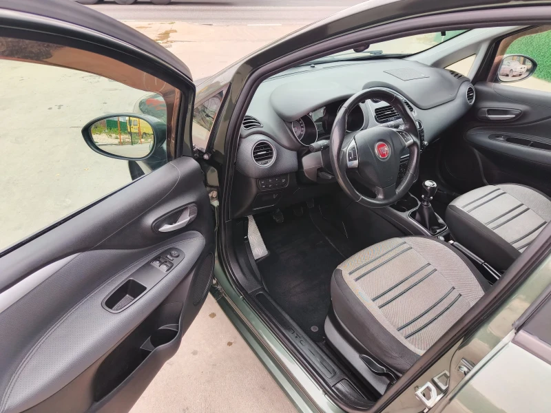 Fiat Punto 2009г. Фабричен метан - Пловдив , снимка 11 - Автомобили и джипове - 51973547