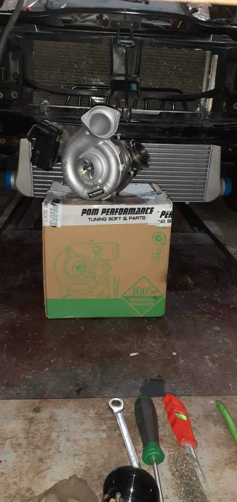 BMW 330, снимка 12 - Автомобили и джипове - 52919810