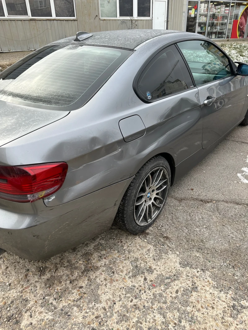 BMW 330, снимка 14 - Автомобили и джипове - 52919810