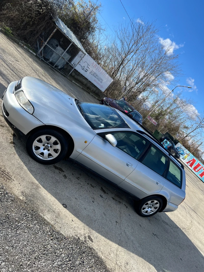 Audi A4, снимка 2 - Автомобили и джипове - 53209405