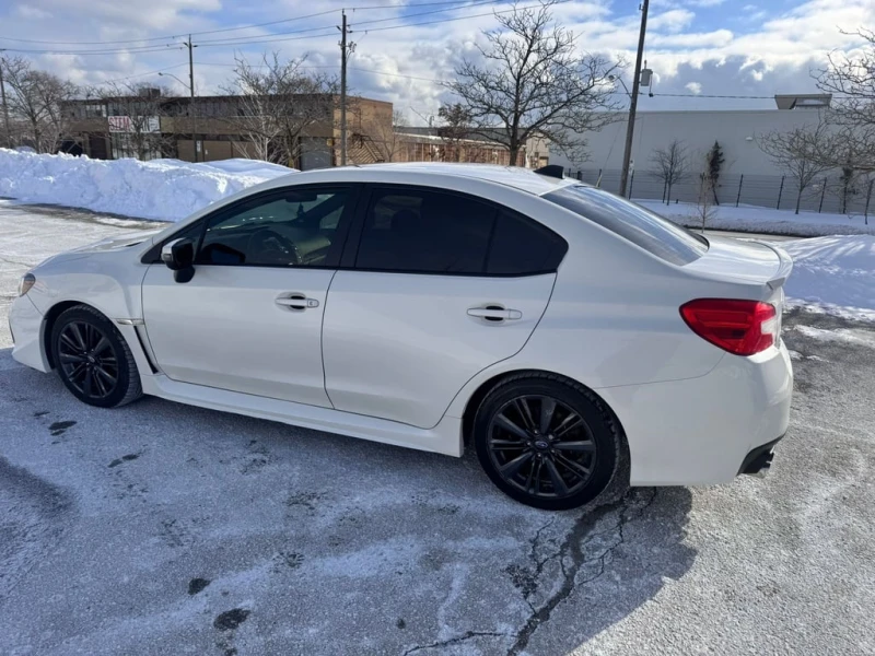 Subaru WRX Sport tech  CARFAX, снимка 2 - Автомобили и джипове - 53322871