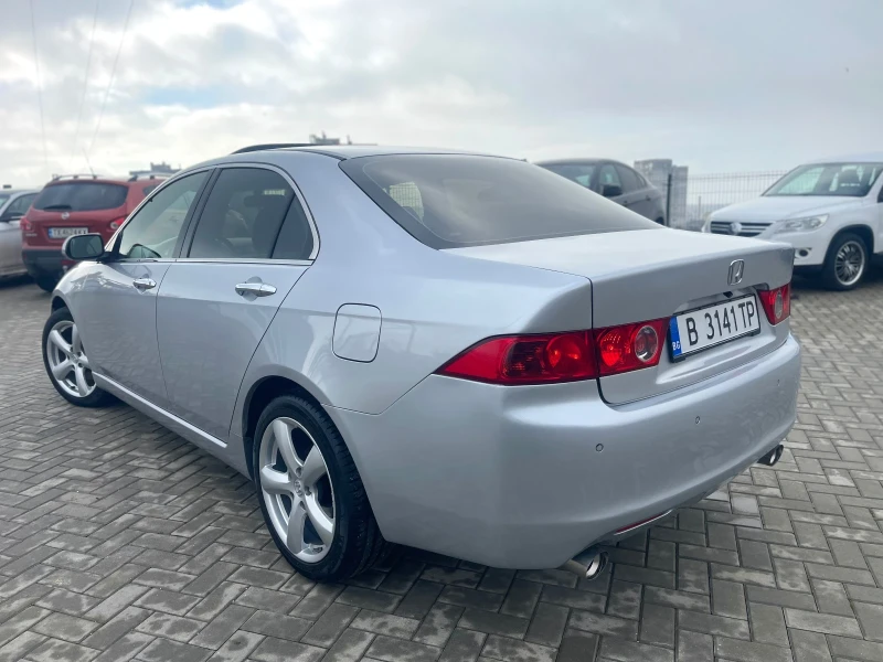 Honda Accord 2.4 газ/бензин, снимка 7 - Автомобили и джипове - 53401954
