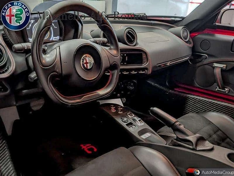 Alfa Romeo 4C CARFAX, снимка 7 - Автомобили и джипове - 55003082