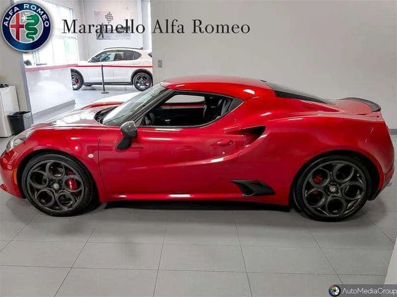Alfa Romeo 4C CARFAX, снимка 3 - Автомобили и джипове - 55003082