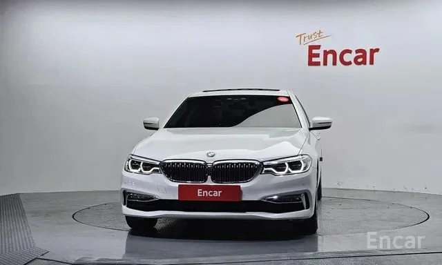 BMW 530 530i Luxury Plus | HUD | Adaptive Cruise | Memory, снимка 3 - Автомобили и джипове - 55563190