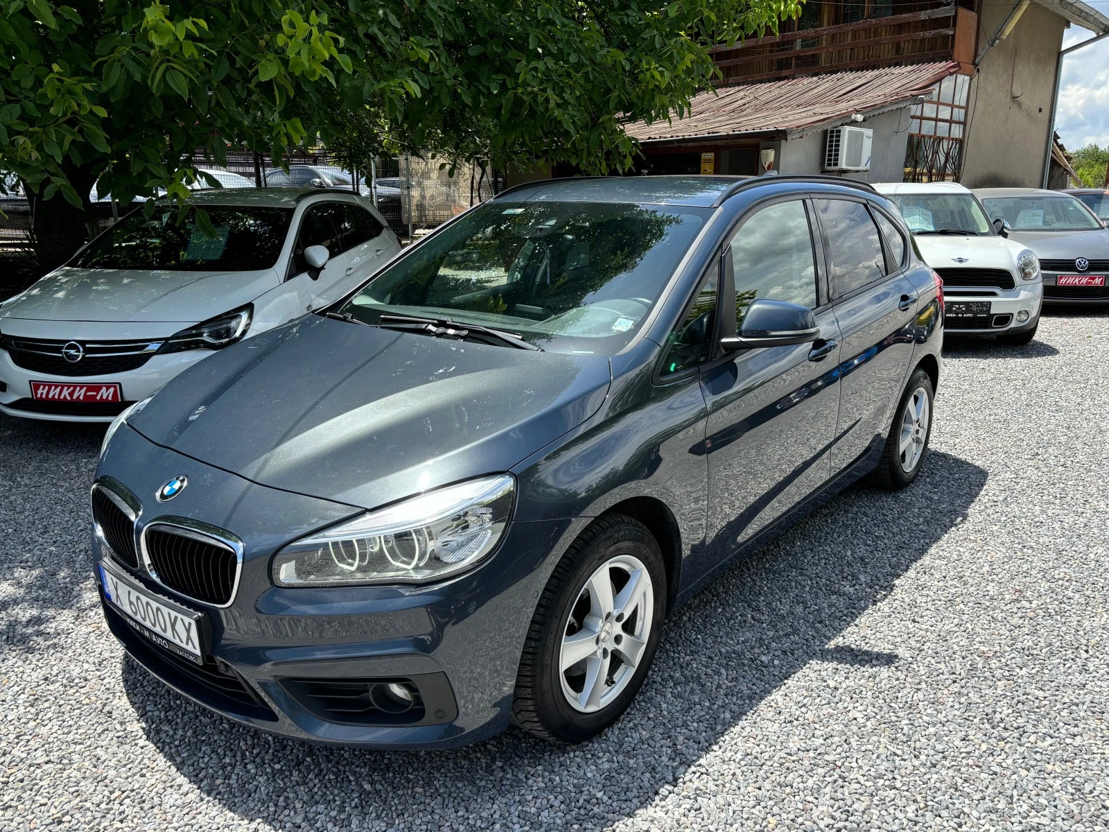 BMW 2 Active Tourer  - изображение 2