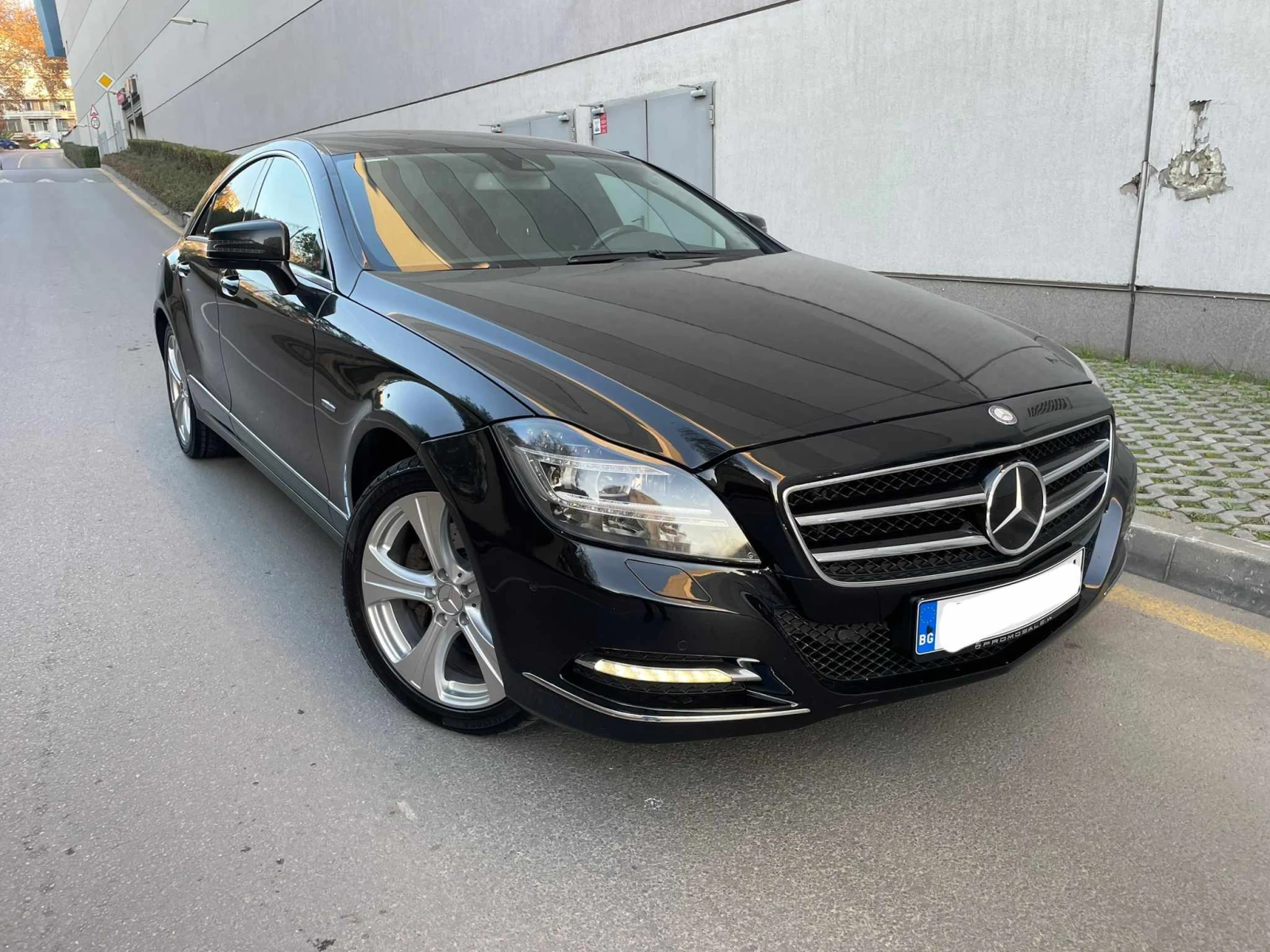 Mercedes-Benz CLS 350 4 Matic* Distr.* LED - изображение 2