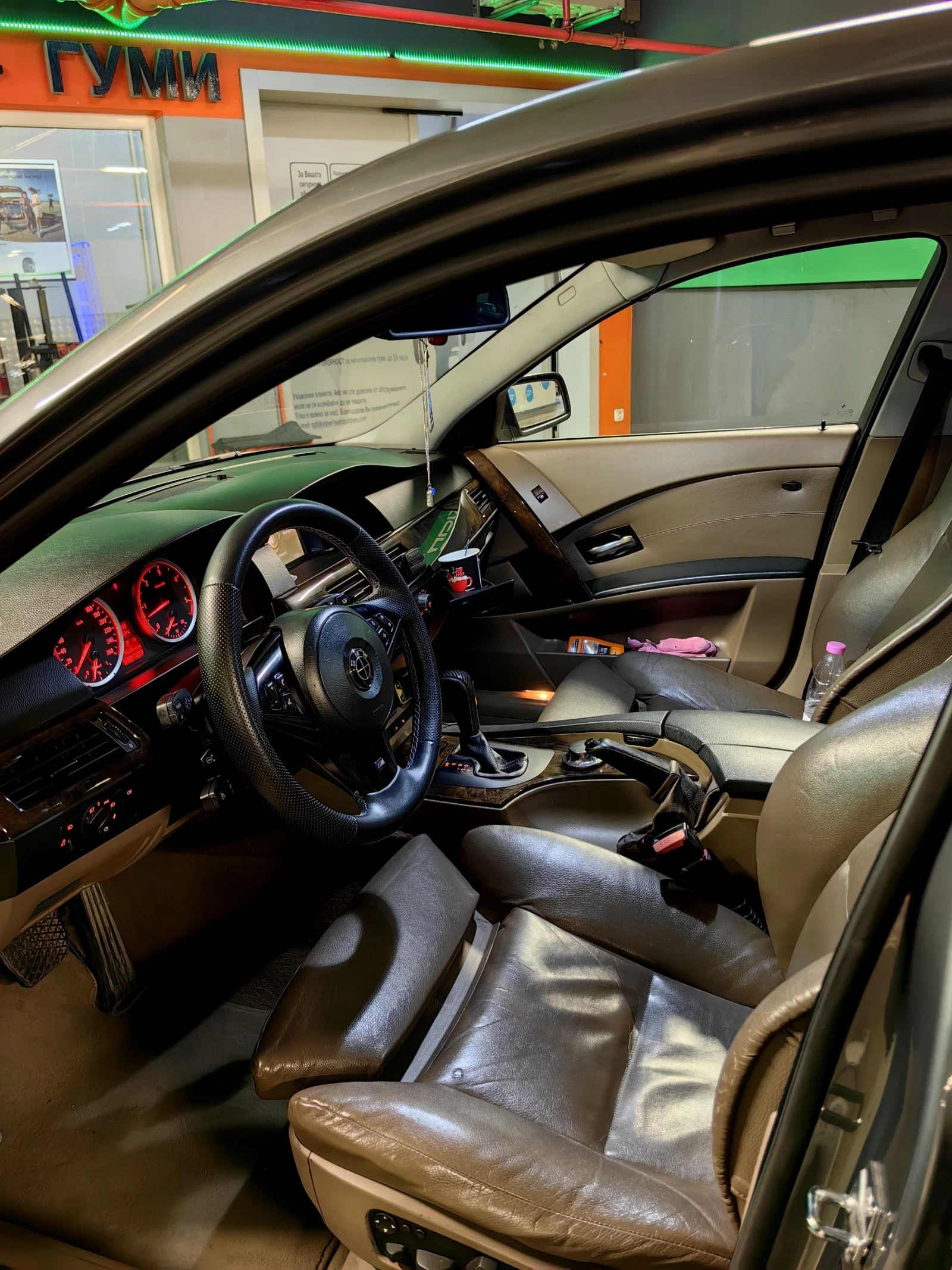 BMW 530 D 218 к.с - изображение 8
