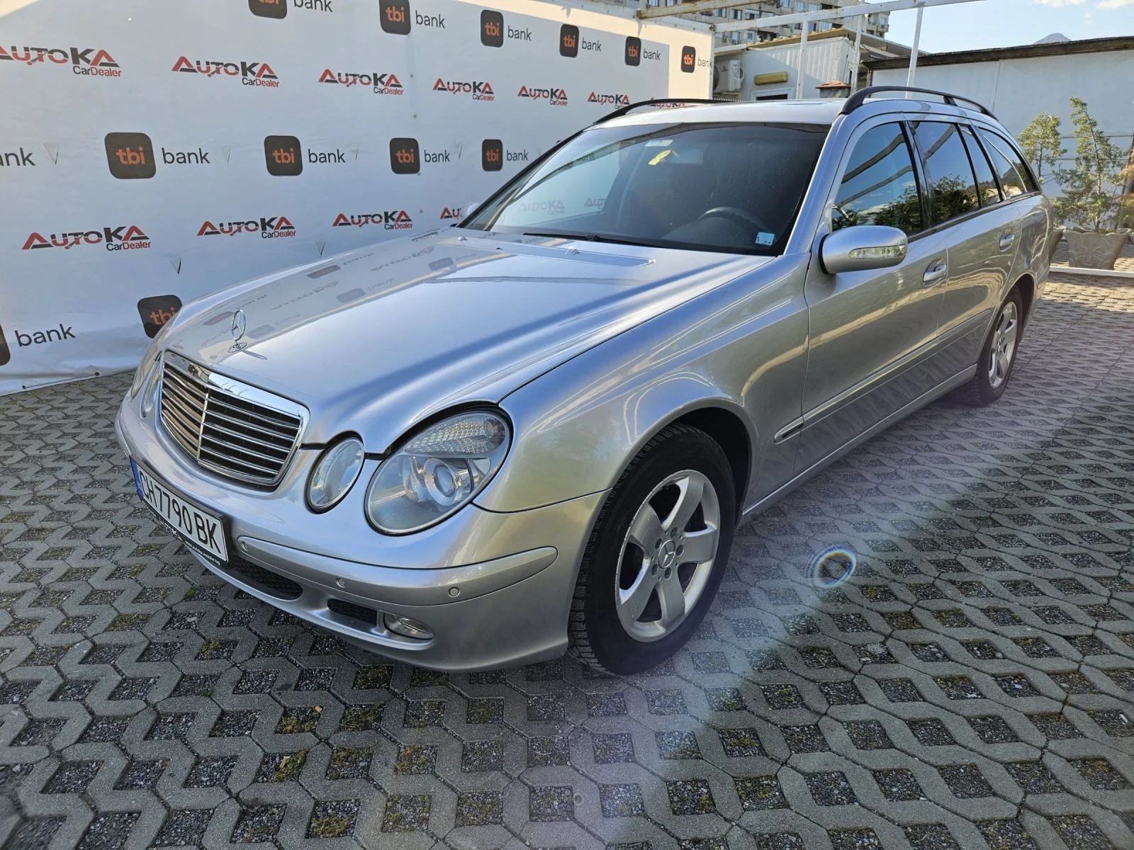 Mercedes-Benz E 220 2.2CDI-150кс= АВТОМАТ= НАВИ= КСЕНОН= 646= ШИБЕДАХ - изображение 6