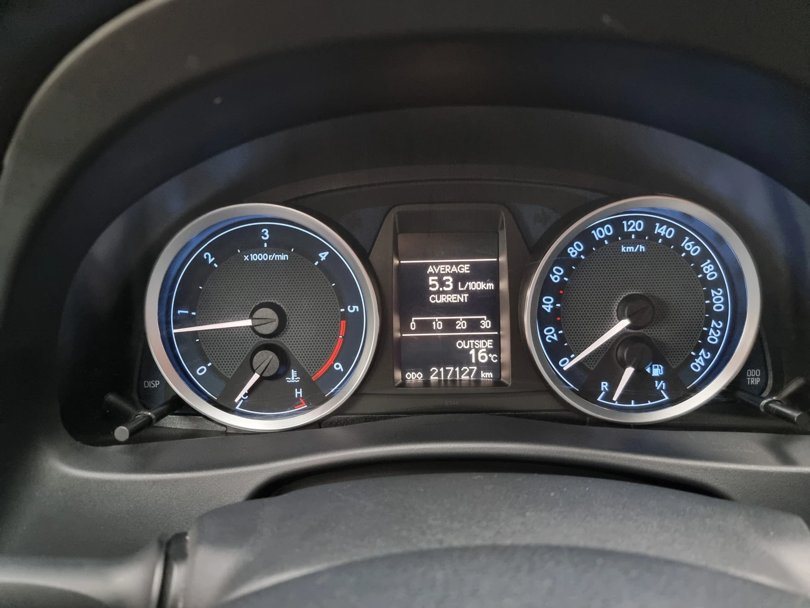 Toyota Auris 2.0Д 124КС. 6СК. НАВИГАЦИЯ ПАРКТРОНИК ПАРКИРА САМА - изображение 10