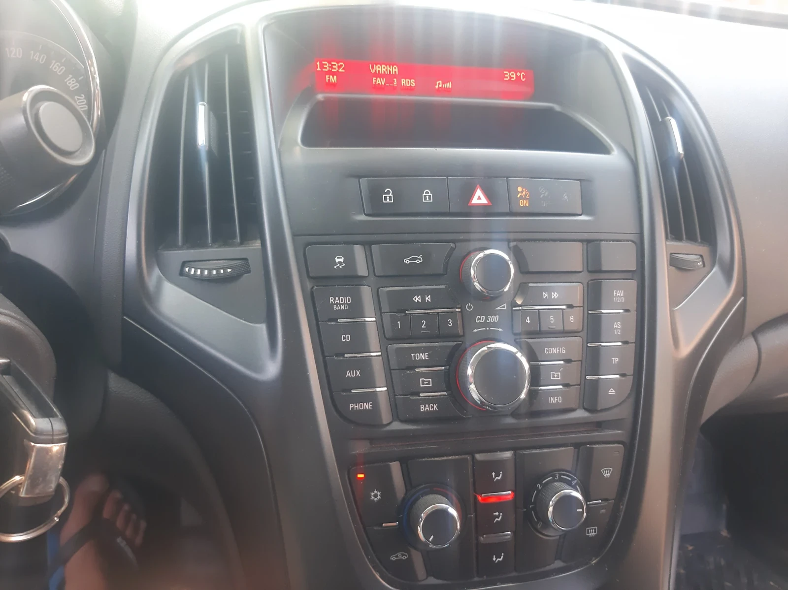 Opel Astra Notchback Бензин -Газ - изображение 7