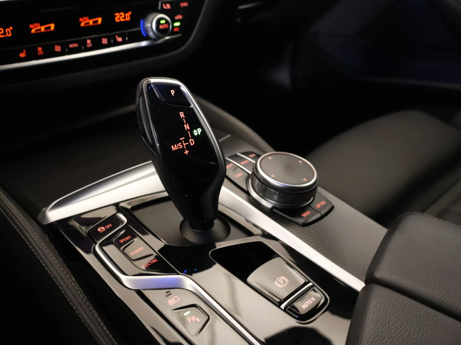 BMW 530E * Business - xDrive -  * *  | Mobile.bg   14