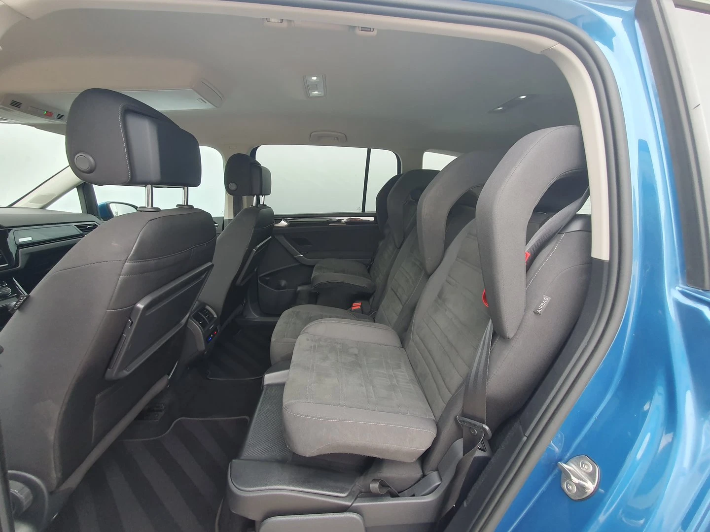 VW Touran Highline 1.5 TSI OPF DSG - изображение 5