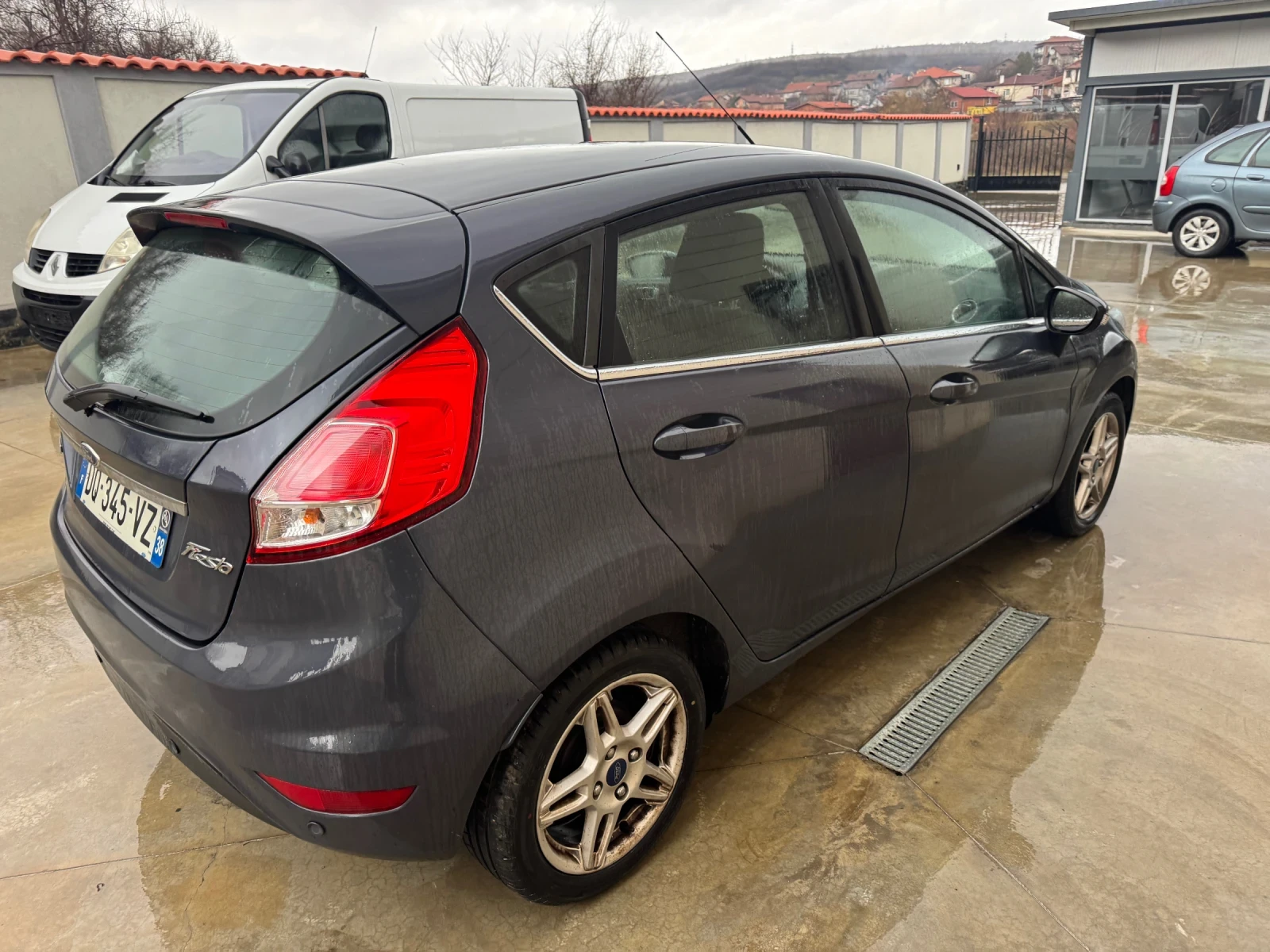 Ford Fiesta 1.0 EcoBoost , снимка 4 - Автомобили и джипове - 53488438