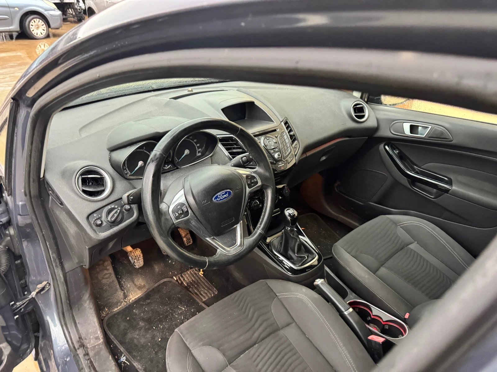 Ford Fiesta 1.0 EcoBoost , снимка 6 - Автомобили и джипове - 53488438