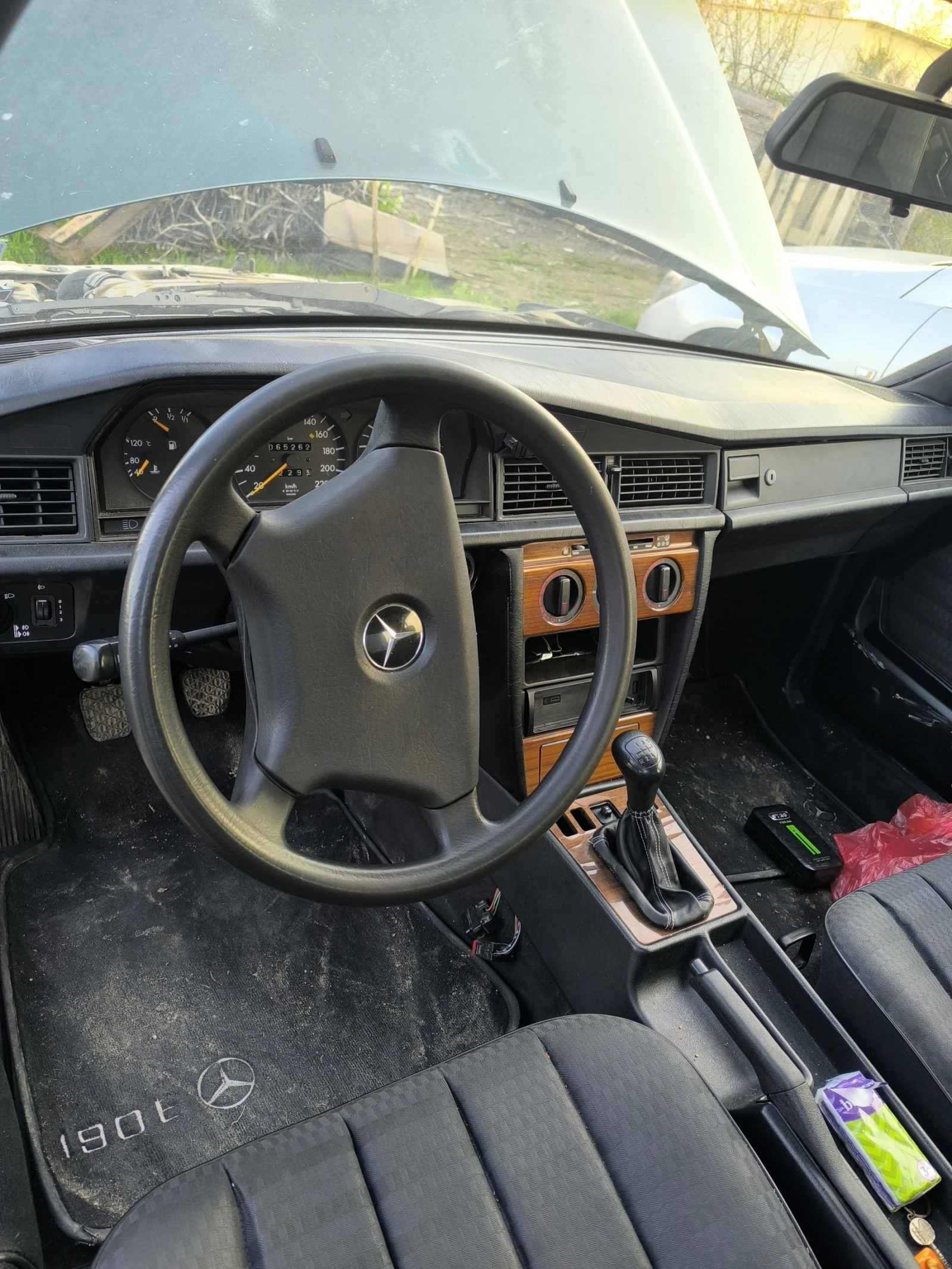 Mercedes-Benz 190, снимка 6 - Автомобили и джипове - 54344806