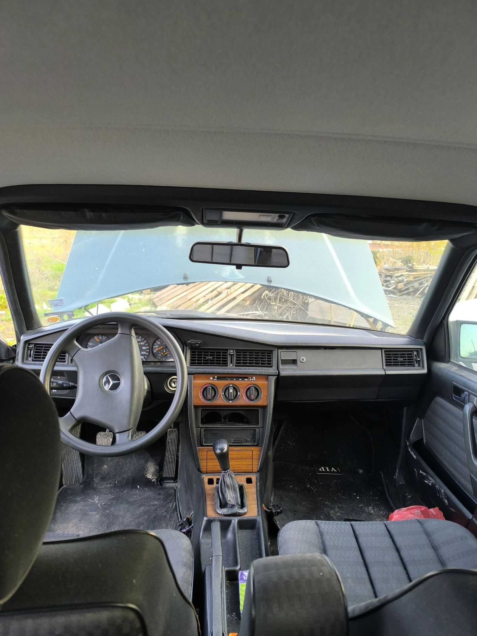 Mercedes-Benz 190, снимка 5 - Автомобили и джипове - 54344806