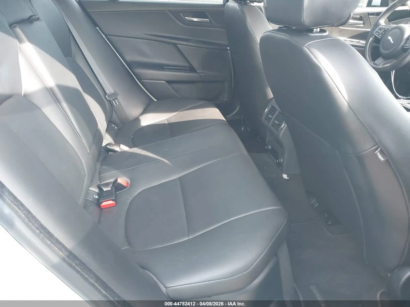 Jaguar XE 2.0l 25T | Mobile.bg � ����������� 8