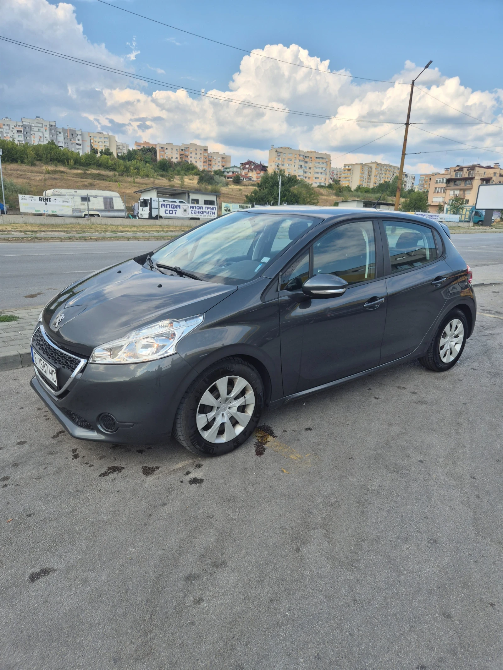 Peugeot 208