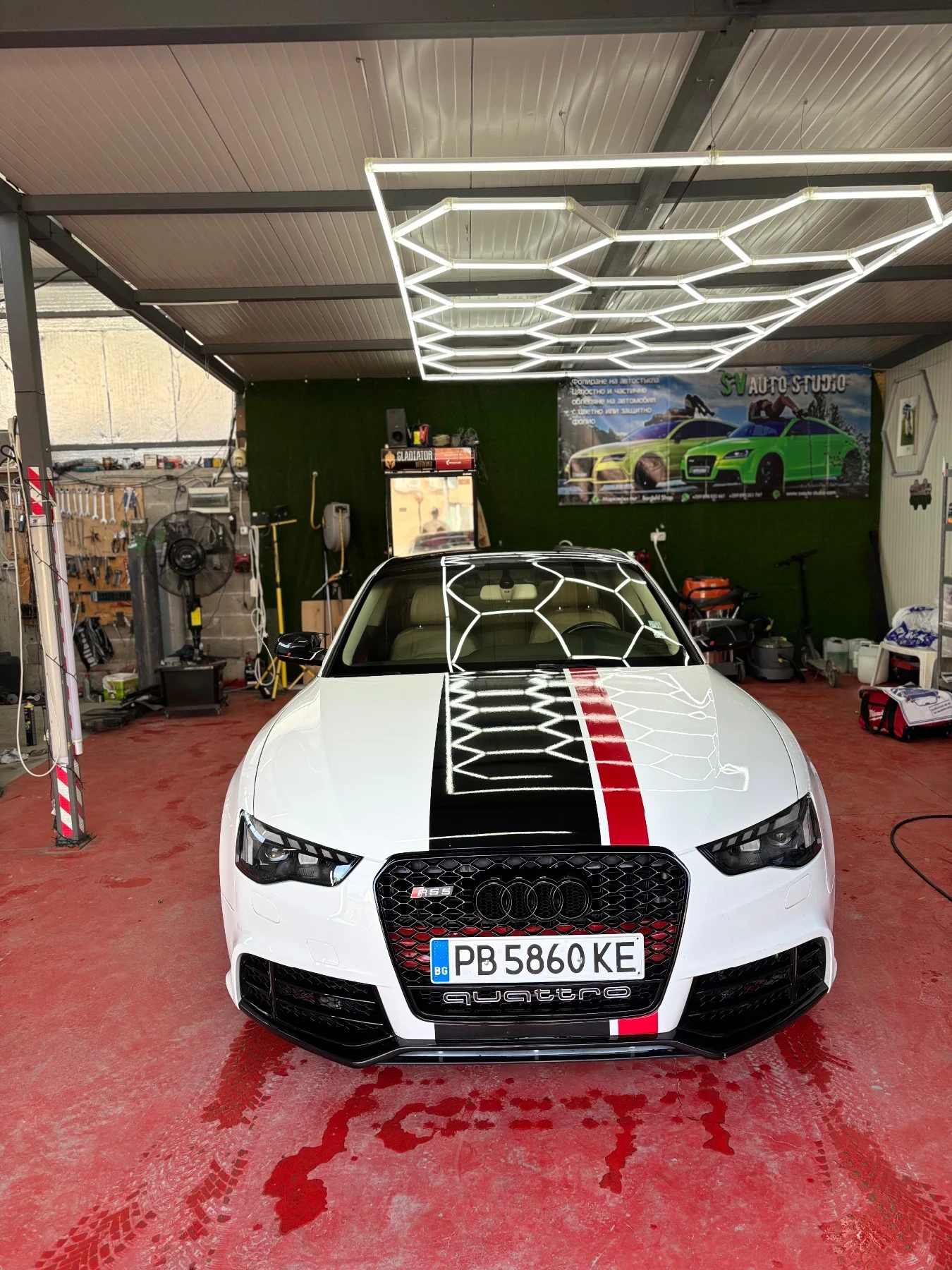 Audi A5 3.0TDI245hp лизинг до края на този  месец 9500