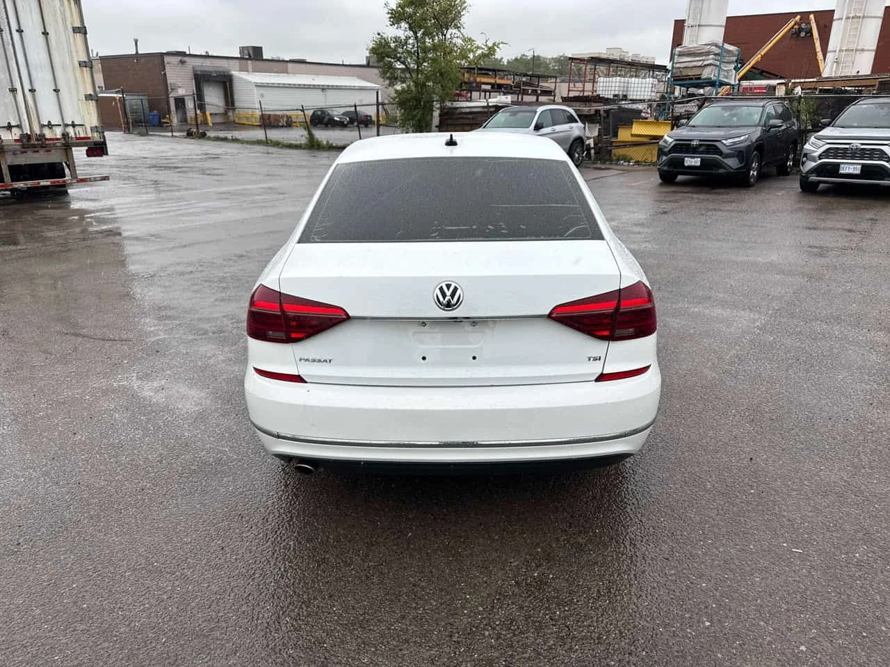 VW Passat * Comfortline * АВТОКРЕДИТ БЕЗ ПЪРВОНАЧАЛНА ВНОСКА, снимка 4 - Автомобили и джипове - 54669002