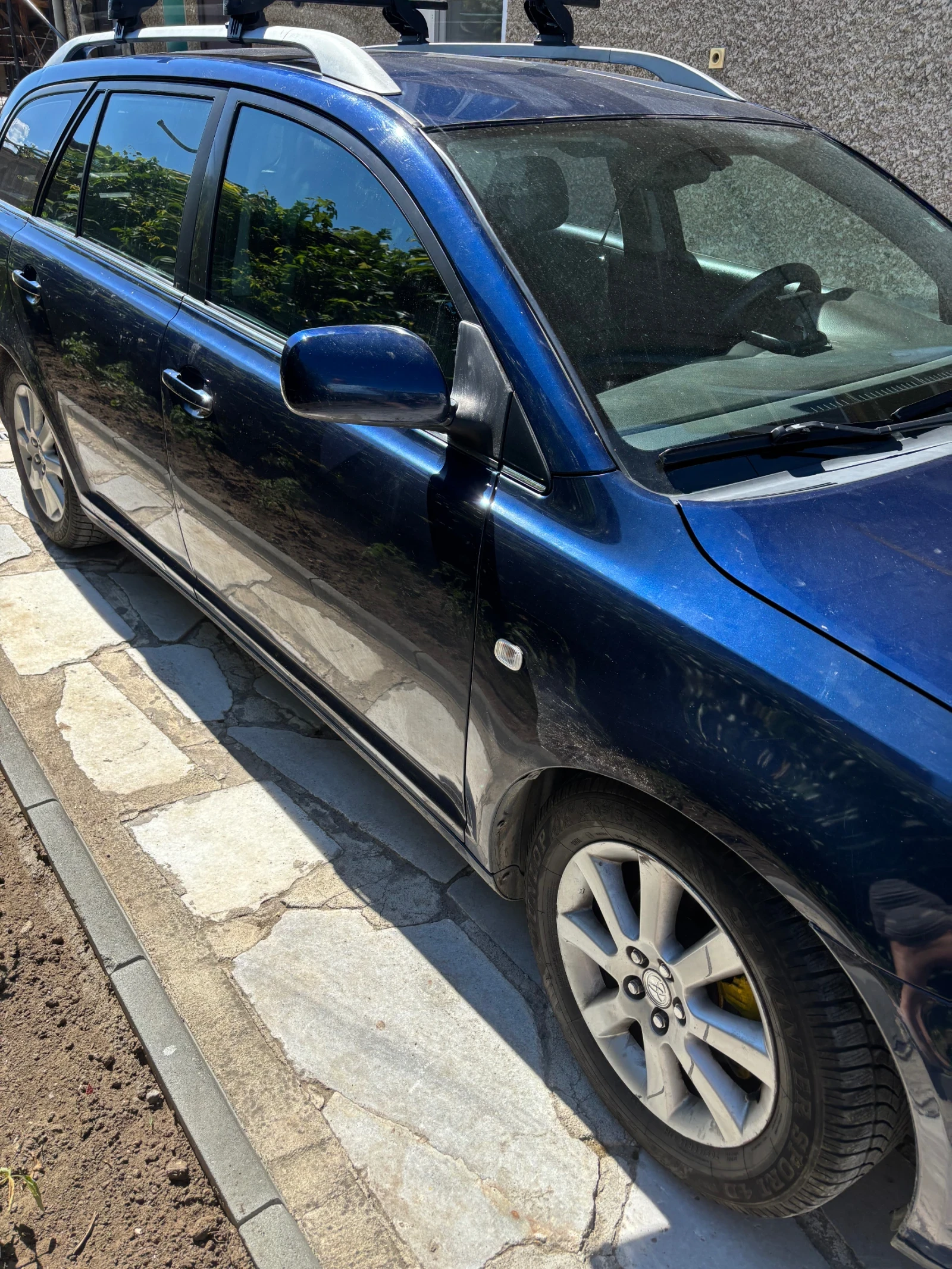 Toyota Avensis 1, 8, снимка 2 - Автомобили и джипове - 55044348