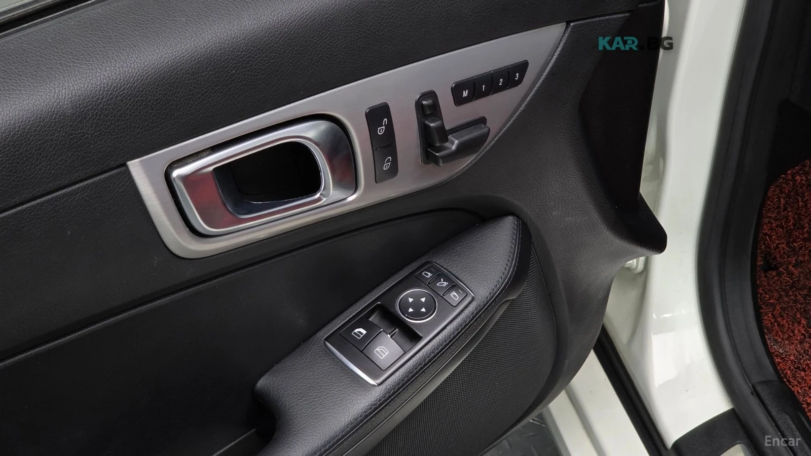 Mercedes-Benz SLK 200 BlueEfficiency* КОЖА* ОБДУХВ* , снимка 16 - Автомобили и джипове - 55068395