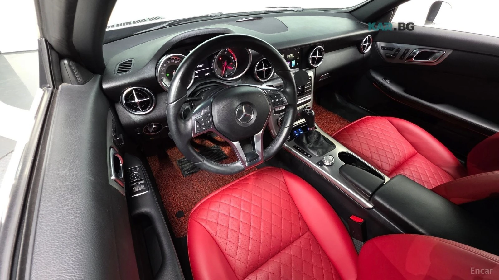 Mercedes-Benz SLK 200 BlueEfficiency* КОЖА* ОБДУХВ* , снимка 6 - Автомобили и джипове - 55068395