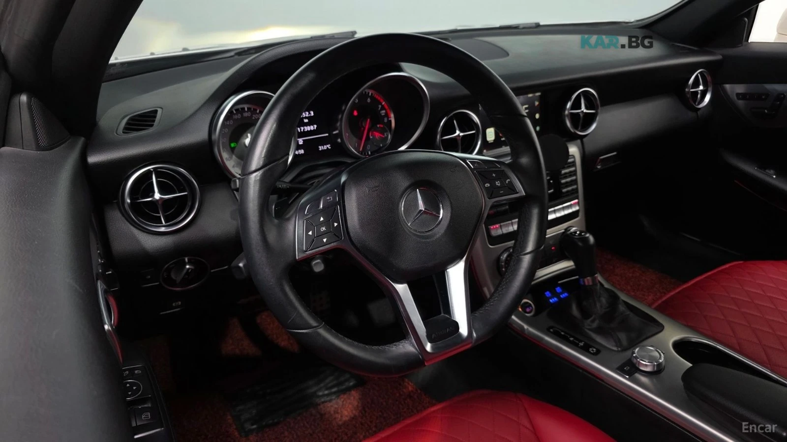 Mercedes-Benz SLK 200 BlueEfficiency* КОЖА* ОБДУХВ* , снимка 10 - Автомобили и джипове - 55068395