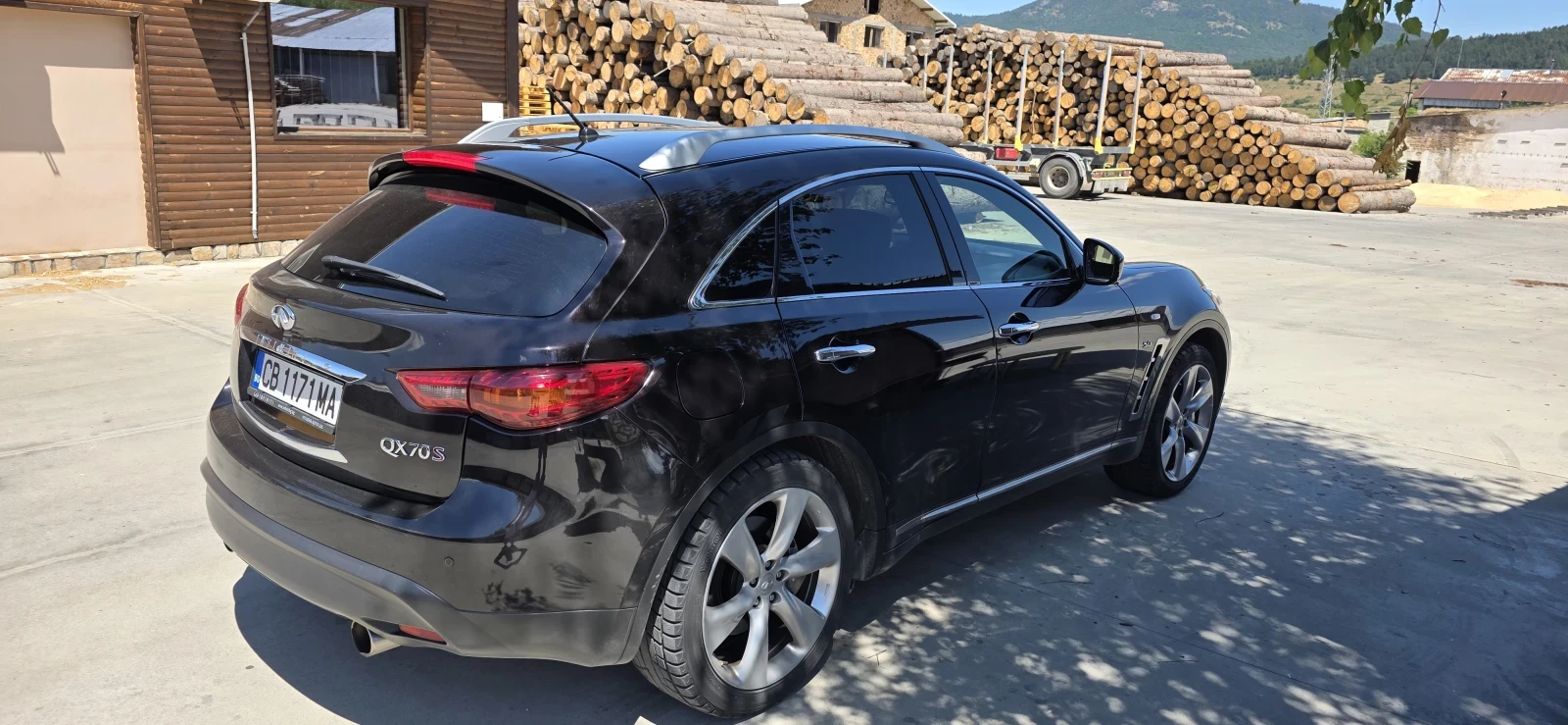 Infiniti QX70 S 5.0, снимка 5 - Автомобили и джипове - 55162925