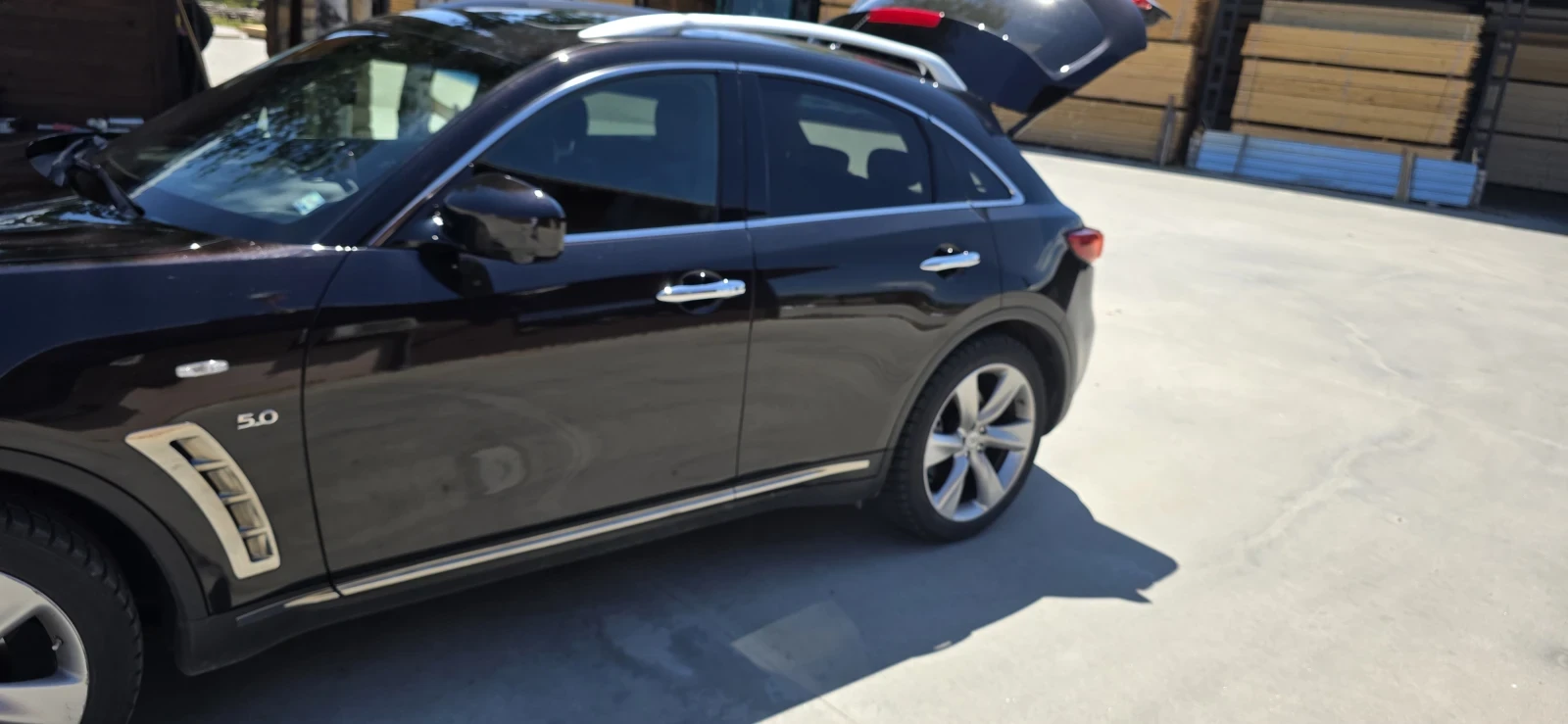 Infiniti QX70 S 5.0, снимка 17 - Автомобили и джипове - 55162925