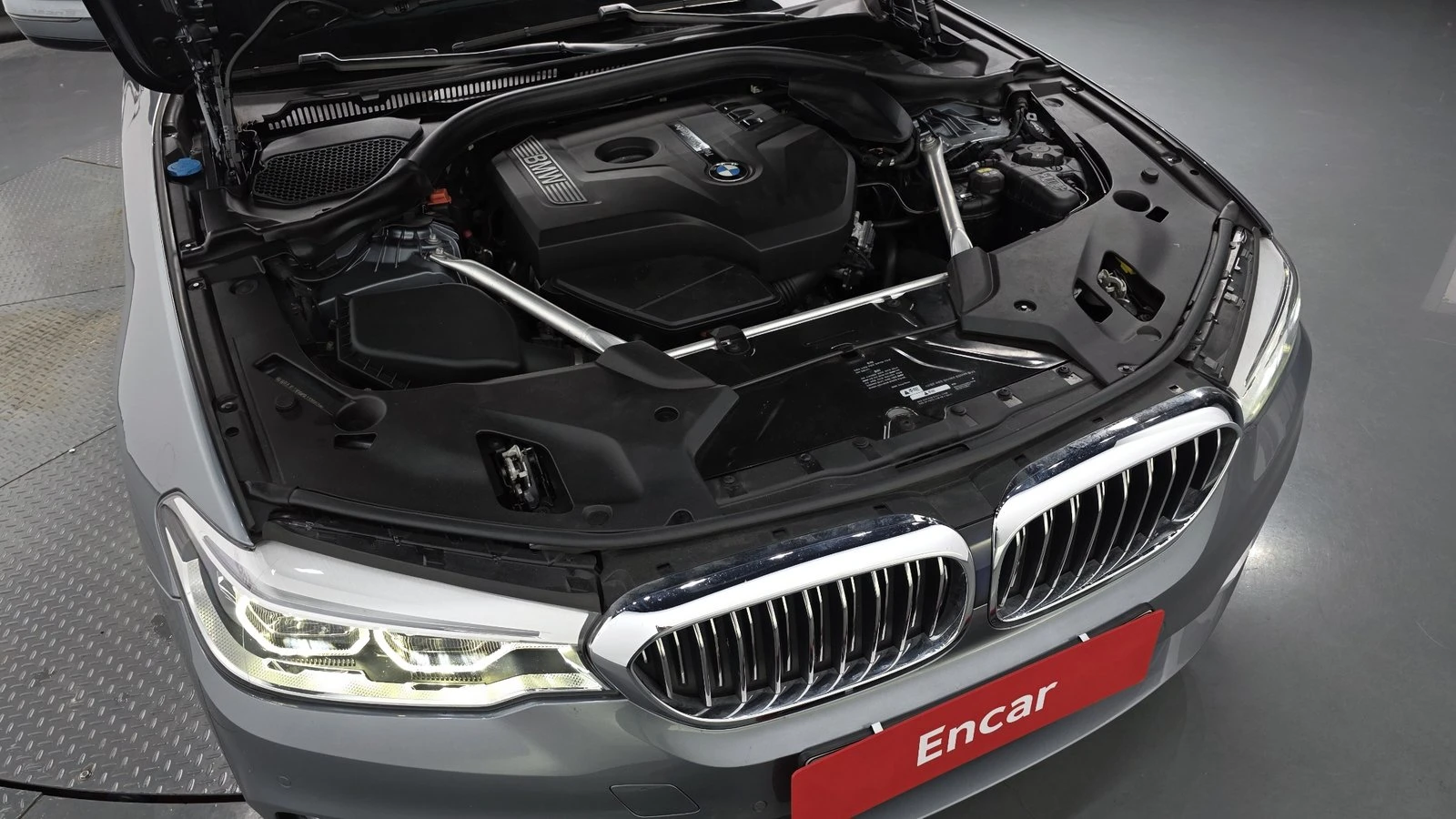 BMW 530 ЛЮК* HUD* ПОДГРЕВ ВОЛАН* ЕЛ. БАГАЖНИК* КРАЙНА ЦЕНА, снимка 6 - Автомобили и джипове - 55344738